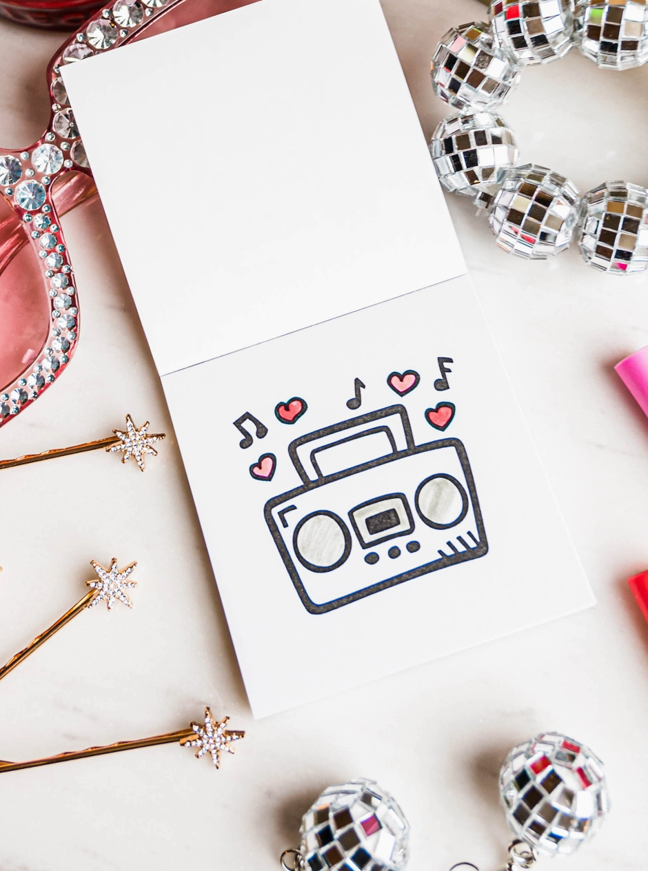 XOXO - Mini Coloring Book