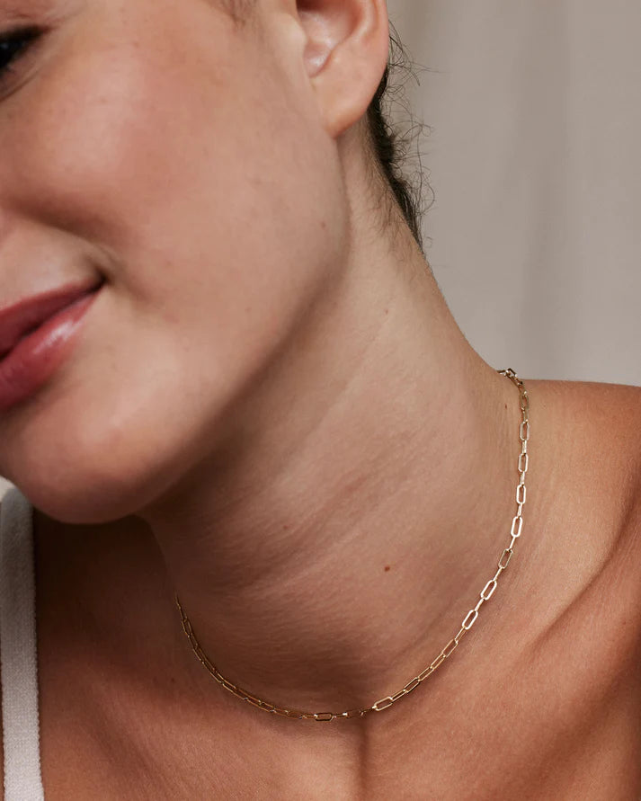 Delicate Paper Clip-necklace