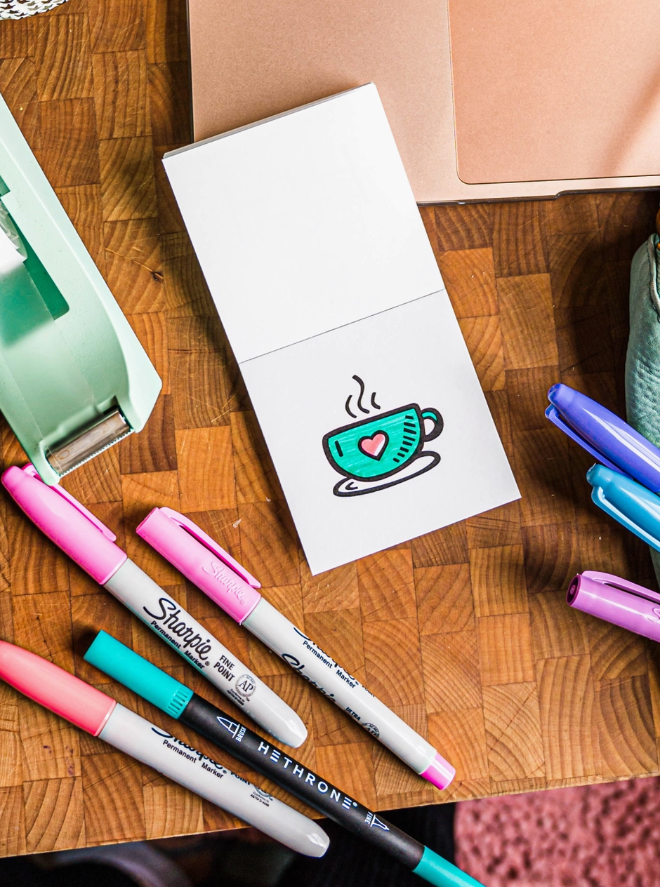 XOXO - Mini Coloring Book